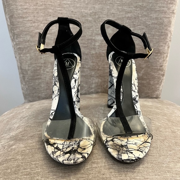 “Missguided” Marble Block Heeled Sandals - Picture 4 of 10